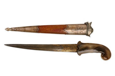 Lot 145 - AN 18TH / 19TH CENTURY OTTOMAN  DAGGER WITH...
