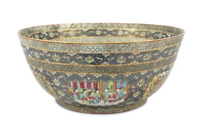 Lot 200 - A LARGE CANTON 'FAMILLE ROSE' PORCELAIN BOWL MADE FOR THE IRANIAN EXPORT MARKET