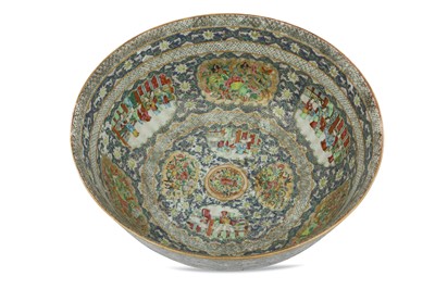 Lot 200 - A LARGE CANTON 'FAMILLE ROSE' PORCELAIN BOWL MADE FOR THE IRANIAN EXPORT MARKET