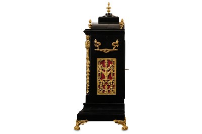 Lot 45 - A 19TH CENTURY EBONISED AND GILT BRASS MOUNTED MUSICAL QUARTER CHIMING BRACKET / TABLE CLOCK