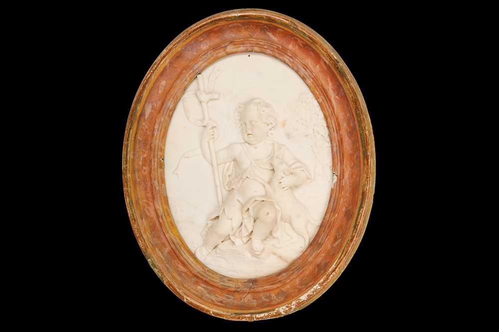Lot 24 - AN 18TH CENTURY ITALIAN CARVED MARBLE RELIEF...