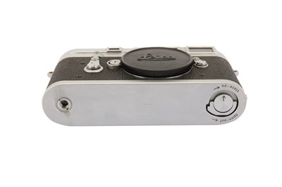 Lot 138 - A Leica M3 DS Rangefinder Camera Body