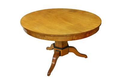 Lot 469 - A satin birch Biedermeier style circular breakfast table