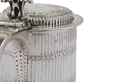 Lot 510 - A William and Mary sterling silver tankard, London 1691 by John Jackson (free 1681, died 1716)