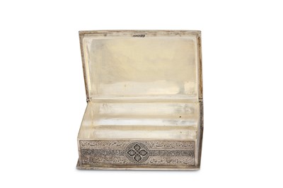 Lot 134 - *AN ENGRAVED SILVER MINIATURE POETRY BOOK HOLDER