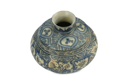 Lot 189 - *A BLUE AND WHITE POTTERY VASE