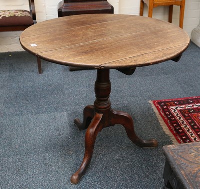 Lot 384 - 19th Century circular table, oak top, turned...