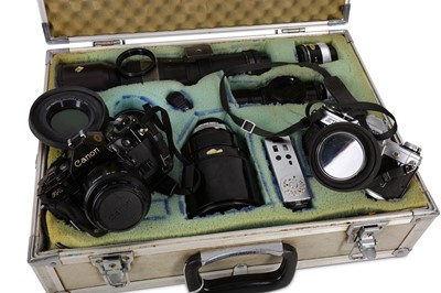Lot 273 - A Canon SLR Outfit