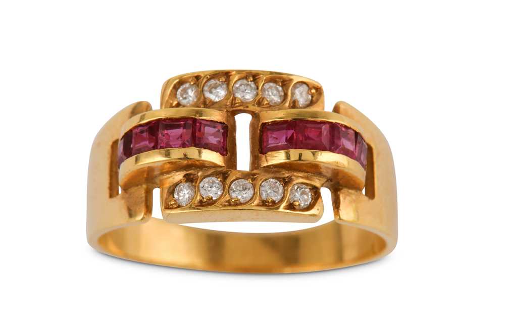 Lot 15 - A ruby and diamond ring