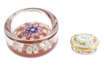 Lot 202 - A 1970s millefiori paperweight or ashtray, in...