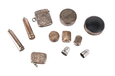 Lot 123 - A mixed group of sterling silver smalls...