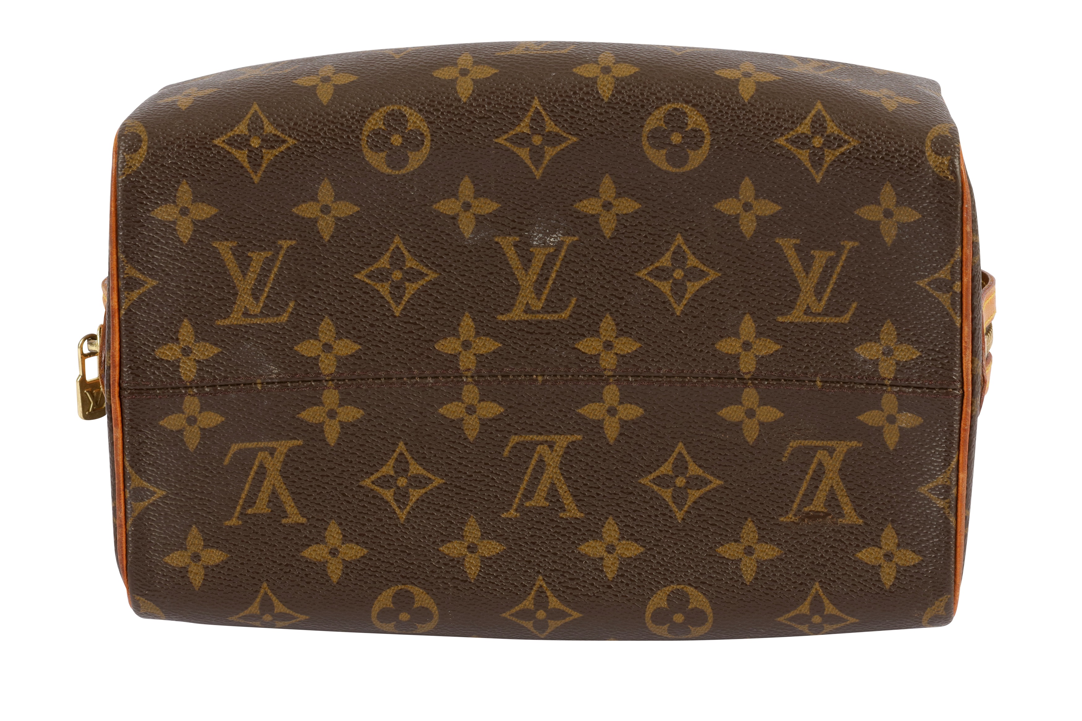 Sold at Auction: Louis Vuitton, Louis Vuitton Toiletry Bag