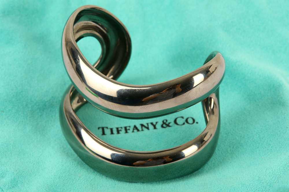 Lot 121 - A blackened silver cuff, by Elsa Peretti for Tiffany & Co.