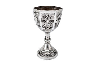 Lot 294 - An early 20th century Anglo – Indian Raj unmarked silver goblet trophy / standing cup, Calcutta circa 1900-20