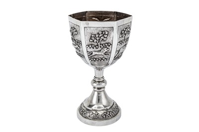 Lot 127 - An early 20th century Anglo – Indian Raj unmarked silver goblet trophy / standing cup, Calcutta circa 1900-20