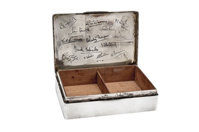 Lot 10 - A George V sterling silver cigarette box, Birmingham 1914 by William Neale & Son