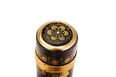 Lot 213 - A mid to late 18th century French tortoiseshell and gold pique needle / sealing wax case, circa 1760-80