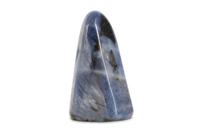 Lot 28 - A CHINESE BLUE STONE SEAL.