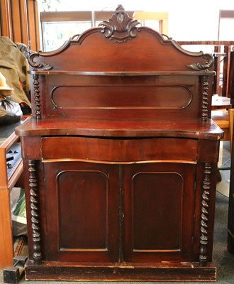 Lot 464 - A 19th Century mahogany chiffonier with...