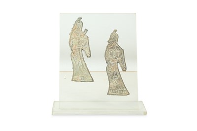 Lot 473 - A PAIR OF CHINESE BRONZE FIGURATIVE PLAQUES.