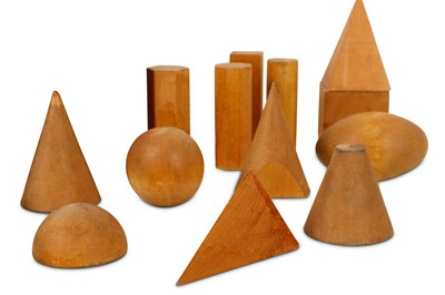 Lot 130 - FOLK ART INTEREST: A BOXED SET OF LATE 19TH / EARLY 20TH CENTURY AMERICAN GEOMETRIC SHAPES