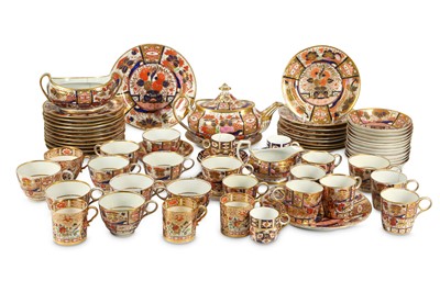 Lot 391 - A 19th Century Chamberlains Worcester Imari pattern porcelain tea service