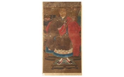 Lot 526 - A CHINESE ANCESTRAL PORTRAIT OF A MAN.