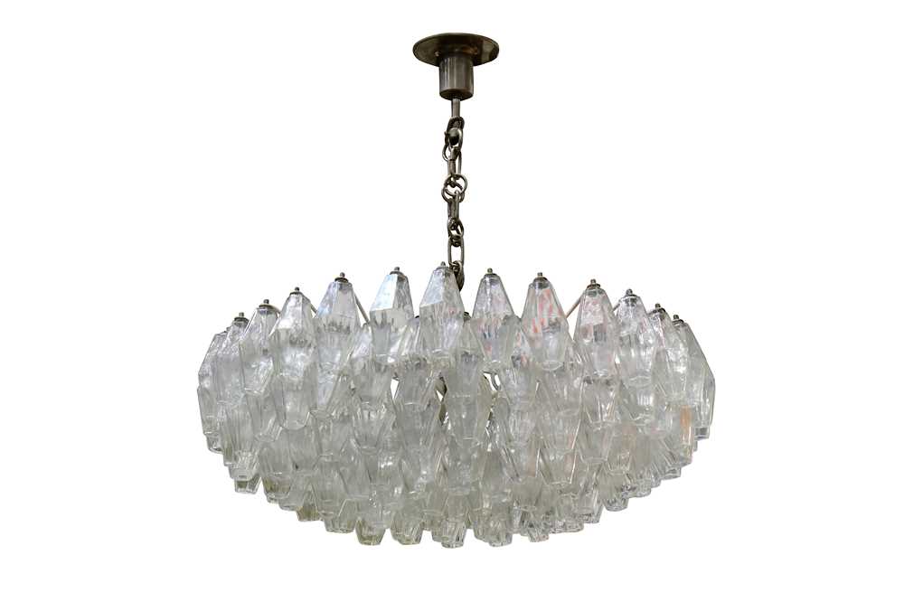 Lot 36 - A large hand blown glass chandelier in the style of Carlo Scarpa for Venini