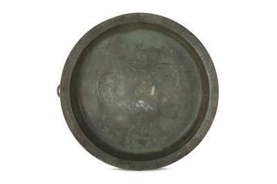 Lot 385 - A CHINESE BRONZE ARCHAISTIC 'BIRDS AND FISH' BOWL.