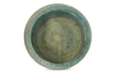 Lot 386 - A CHINESE BRONZE ARCHAIC BOWL.