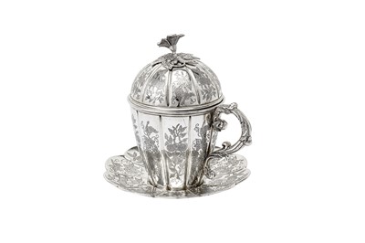 Lot 302 - A mid-19th century Ottoman Turkish 900 standard silver shalip cup, with Tughra of Sultan Abdul Mecid (1838-1861)