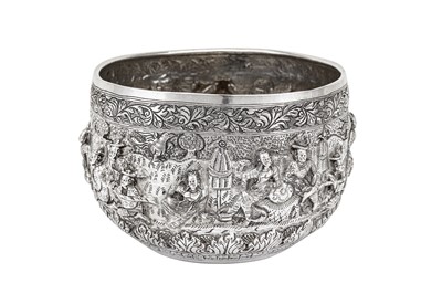 Lot 288 - A late 19th / early 20th century Burmese unmarked silver bowl, Mandalay, circa 1900 by a ‘beast’ maker