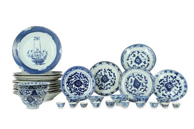 Lot 230 - A collection of Chinese blue and white wear.