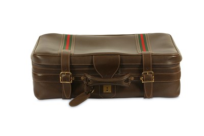 Lot 212 - A GUCCI VINTAGE BROWN LEATHER WEB SUITCASE
