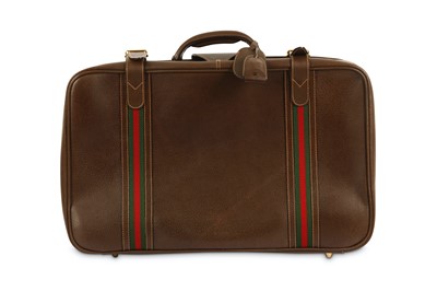 Lot 209 - A GUCCI VINTAGE BROWN LEATHER WEB SUITCASE