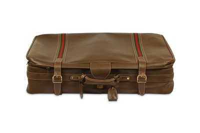 Lot 214 - A GUCCI VINTAGE LARGE BROWN LEATHER WEB SUITCASE