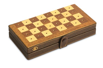 Lot 127 - A GUCCI VINTAGE WOODEN TRAVEL CHESS SET