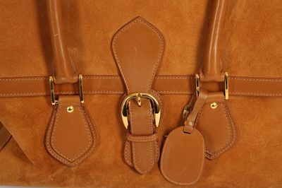 Lot 213 - A GUCCI VINTAGE TAN SUEDE WEEKEND BAG
