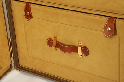 Lot 207 - A GUCCI VINTAGE ROLLING STEAMER TRUNK