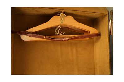 Lot 207 - A GUCCI VINTAGE ROLLING STEAMER TRUNK