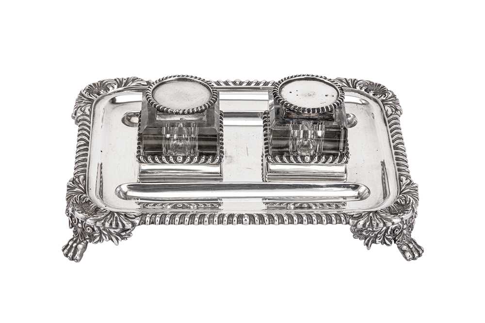Lot 385 - An early 20th century sterling silver inkstand, probably American circa 1920
