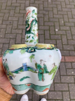 Lot 228 - A Chinese famille verte tulip vase.