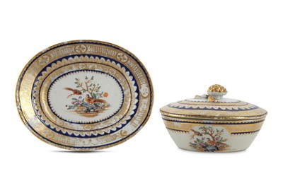 Lot 119 - A CHINESE FAMILLE ROSE BUTTER TUB, STAND AND COVER.