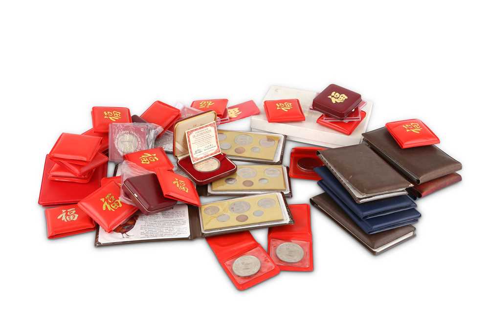 Lot 86 - A miscellaneous collection of Chinese proof coins
