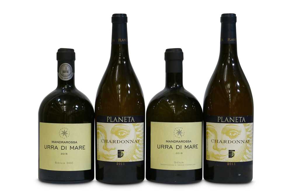 Lot 581 - Double Magnums of Italian White Wine