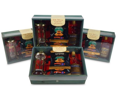 Lot 946 - Martell Coffee and Cognac Gift Box from the 70's