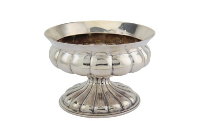 Lot 448 - An Edwardian sterling silver footed bowl, London 1908 by R H Halford & Sons