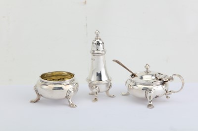 Lot 421 - Mixed group - A George III sterling silver cream jug, London 1753 by David Mowden