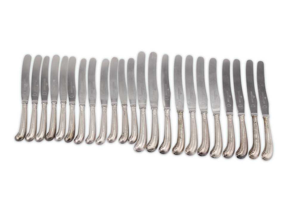 Lot 327 - A set of sterling silver mounted table knives and starter knives, Sheffield 1931 by George Howson