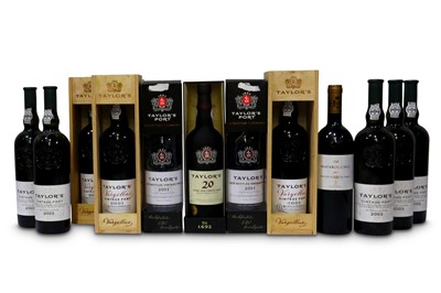 Lot 374 - A mixed case of Antinori and Port